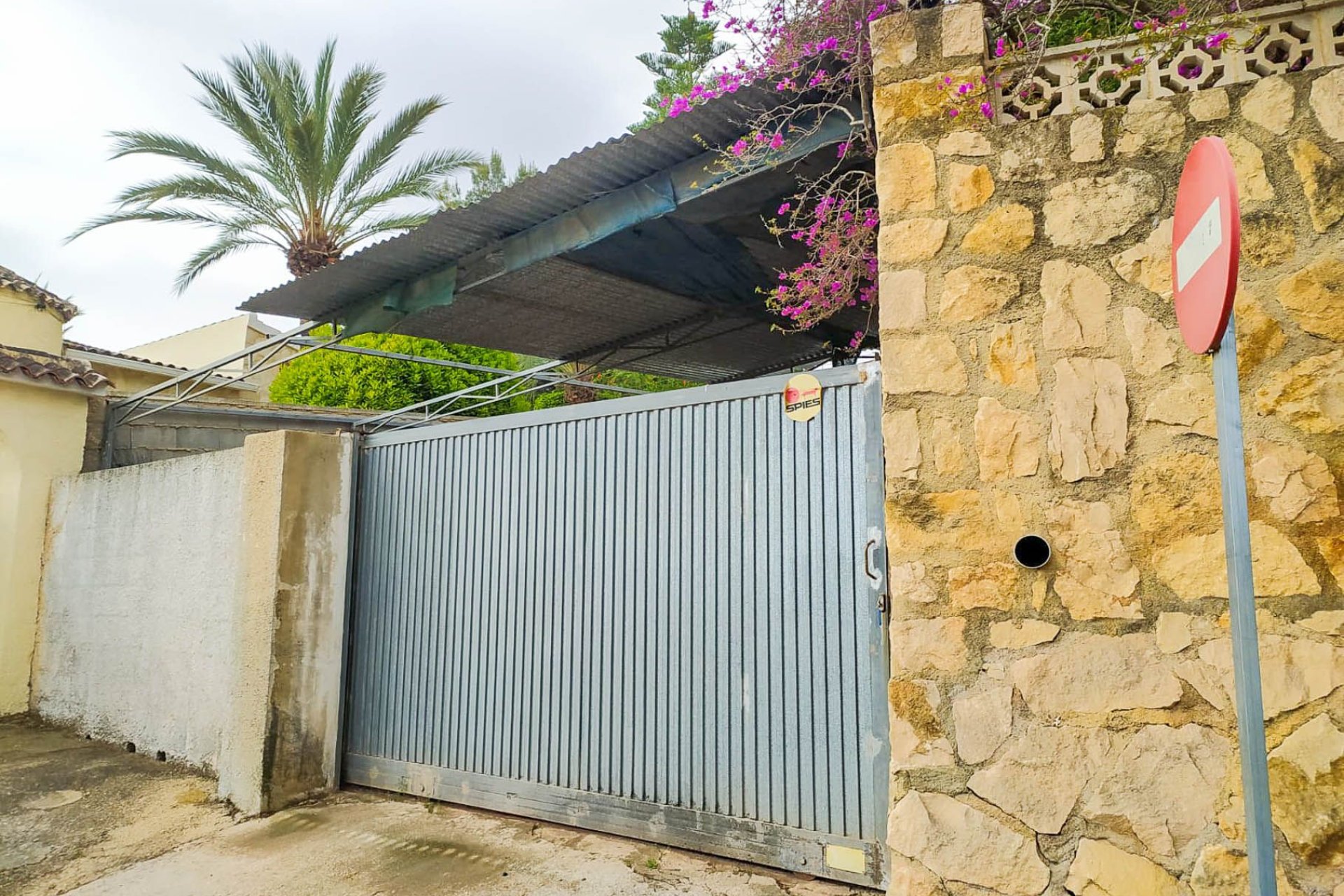 Resale - Plot / Land -
Alfaz del Pi