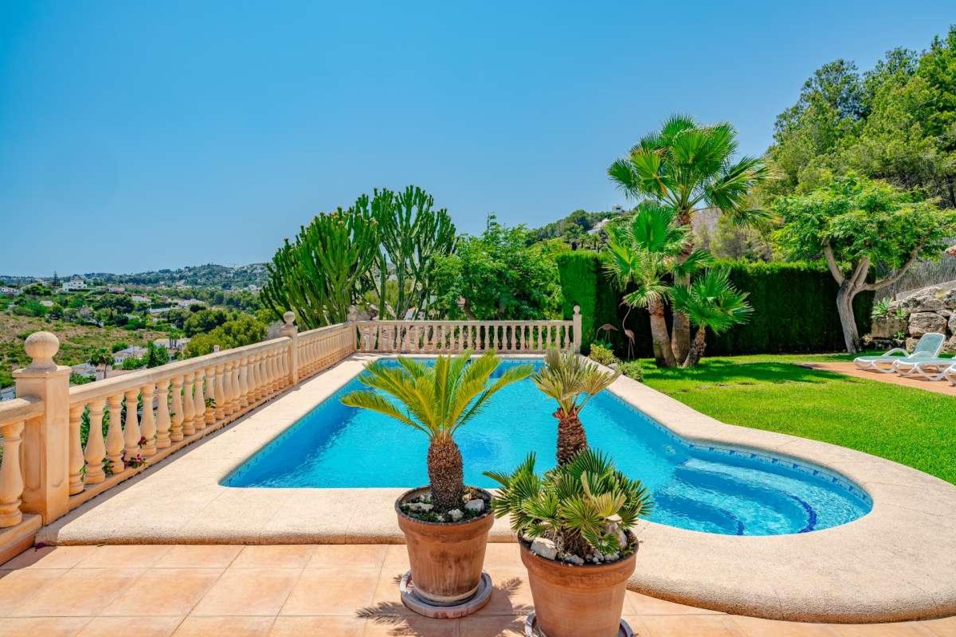 Resale - Townhouse -
Jávea