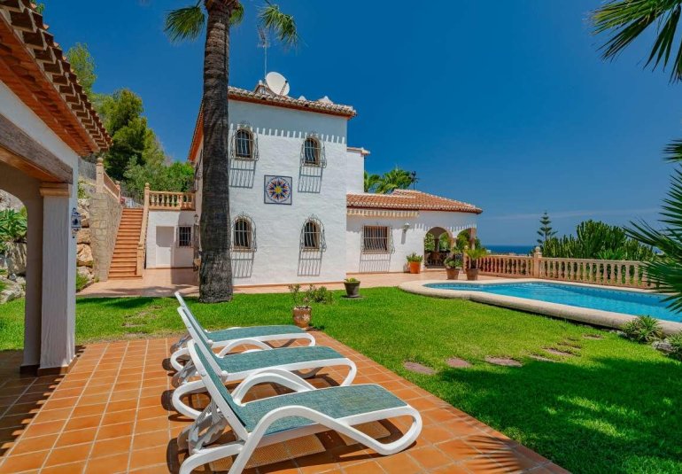 Resale - Townhouse -
Jávea