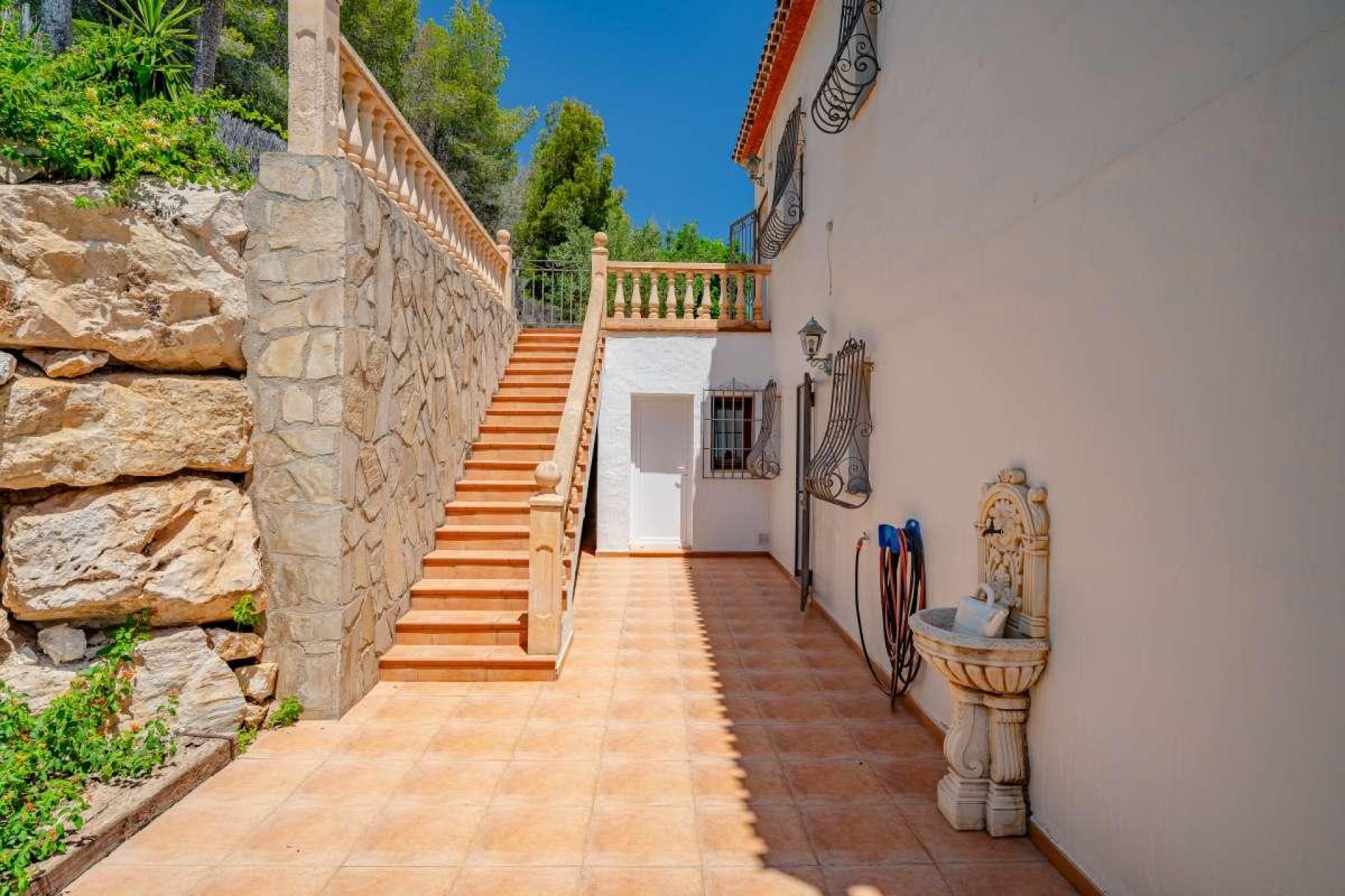 Resale - Townhouse -
Jávea