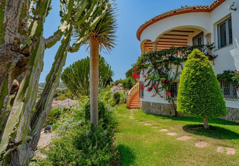 Resale - Townhouse -
Jávea