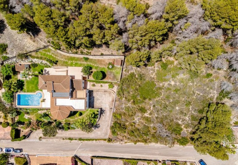 Resale - Townhouse -
Jávea