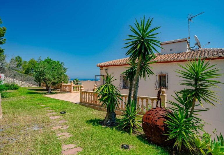 Resale - Townhouse -
Jávea