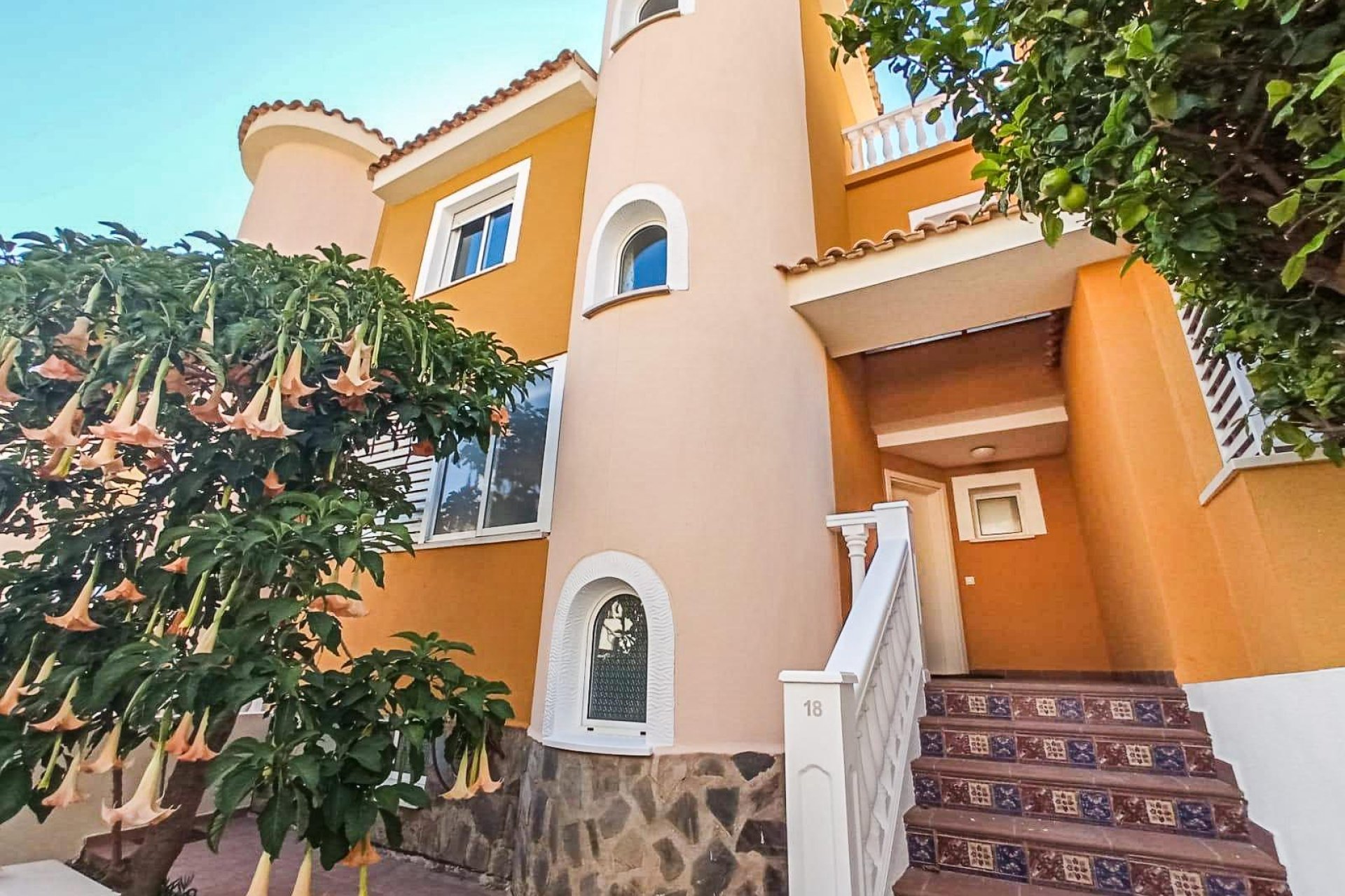 Resale - Townhouse -
La Nucía - La nucia