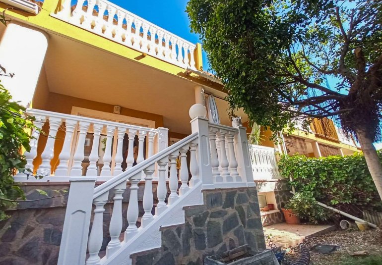 Resale - Townhouse -
La Nucía - La nucia
