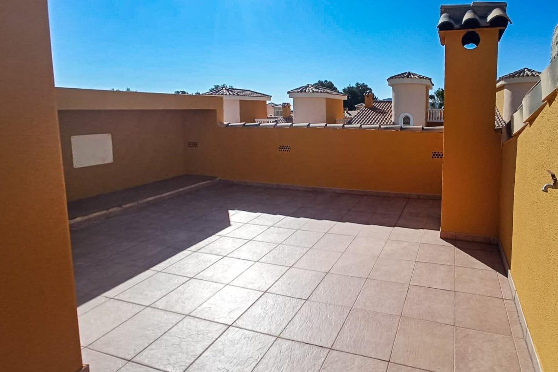 Resale - Townhouse -
La Nucía - La nucia
