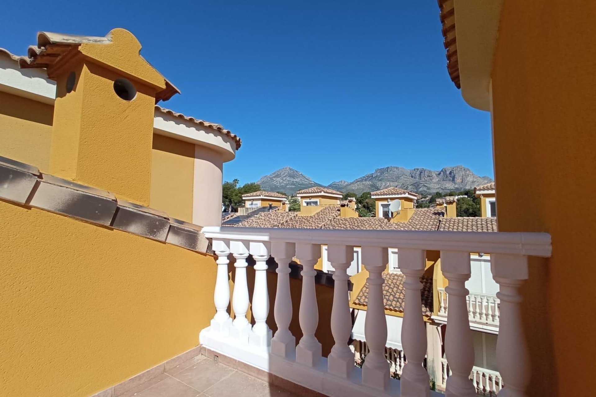 Resale - Townhouse -
La Nucía - La nucia