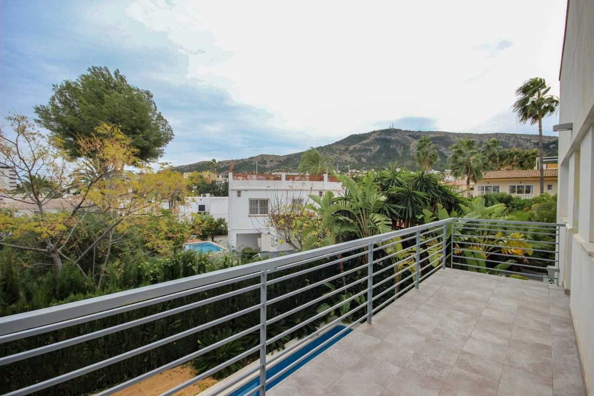 Resale - Villa -
Alfaz del Pi - Albir