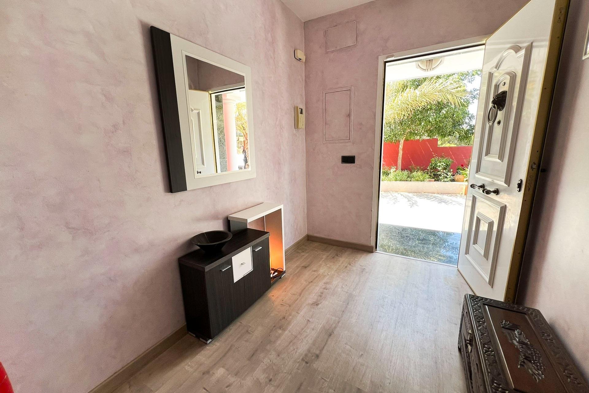 Resale - Villa -
Alfaz del Pi - Albir