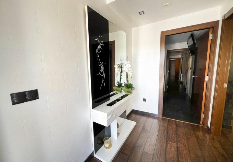 Resale - Villa -
Alfaz del Pi - Albir