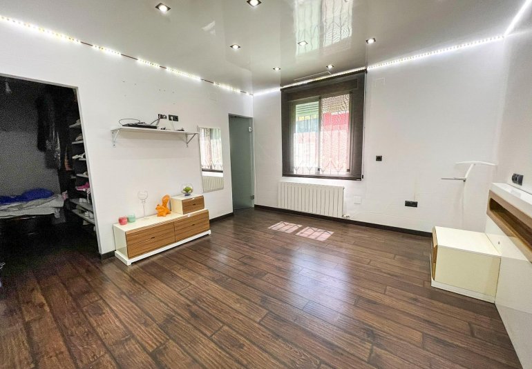 Resale - Villa -
Alfaz del Pi - Albir