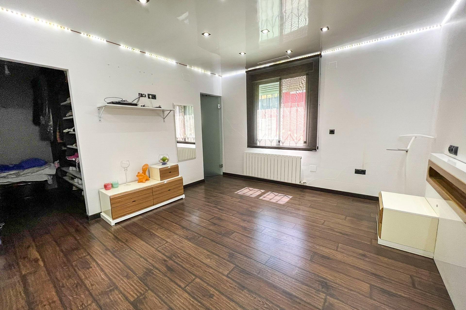 Resale - Villa -
Alfaz del Pi - Albir