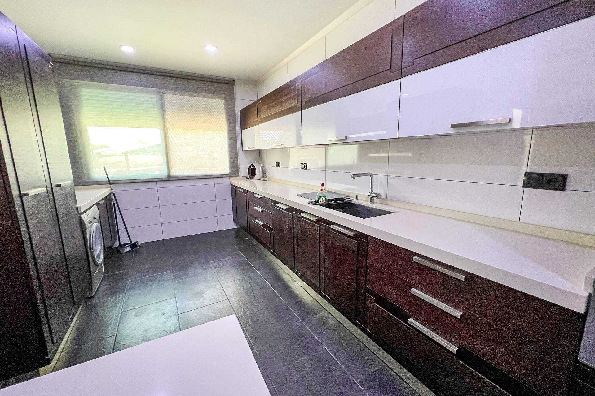 Resale - Villa -
Alfaz del Pi - Albir