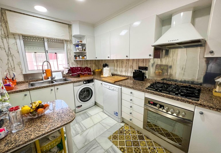 Resale - Villa -
Alfaz del Pi - Albir