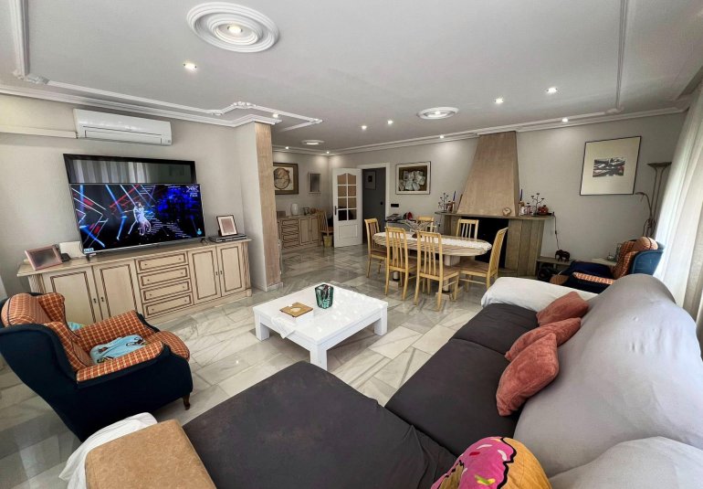 Resale - Villa -
Alfaz del Pi - Albir