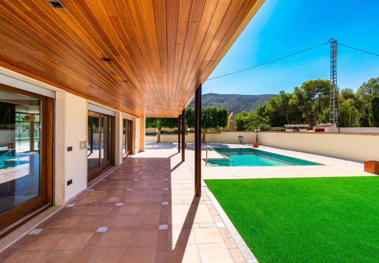 Resale - Villa -
Alfaz del Pi - Albir