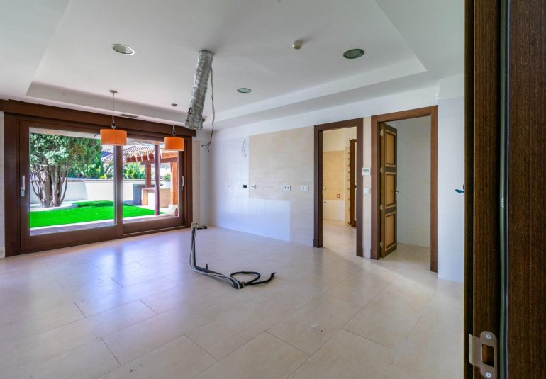 Resale - Villa -
Alfaz del Pi - Albir