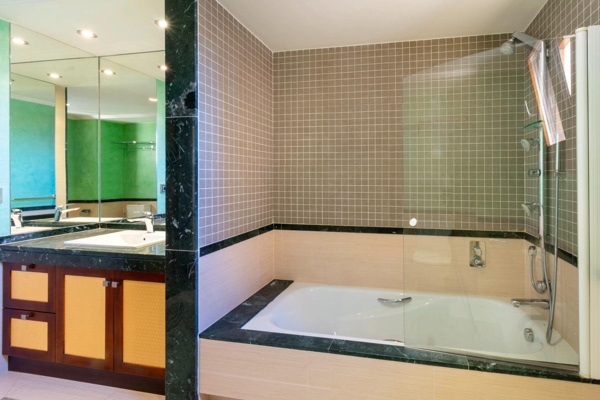 Resale - Villa -
Alfaz del Pi - Albir