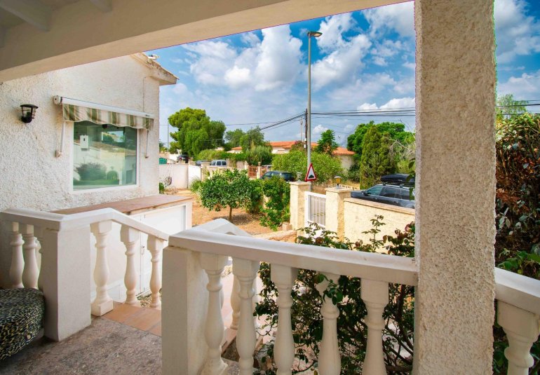 Resale - Villa -
Alfaz del Pi - Albir