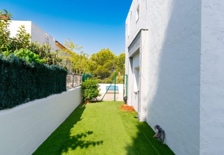 Resale - Villa -
Alfaz del Pi - Albir