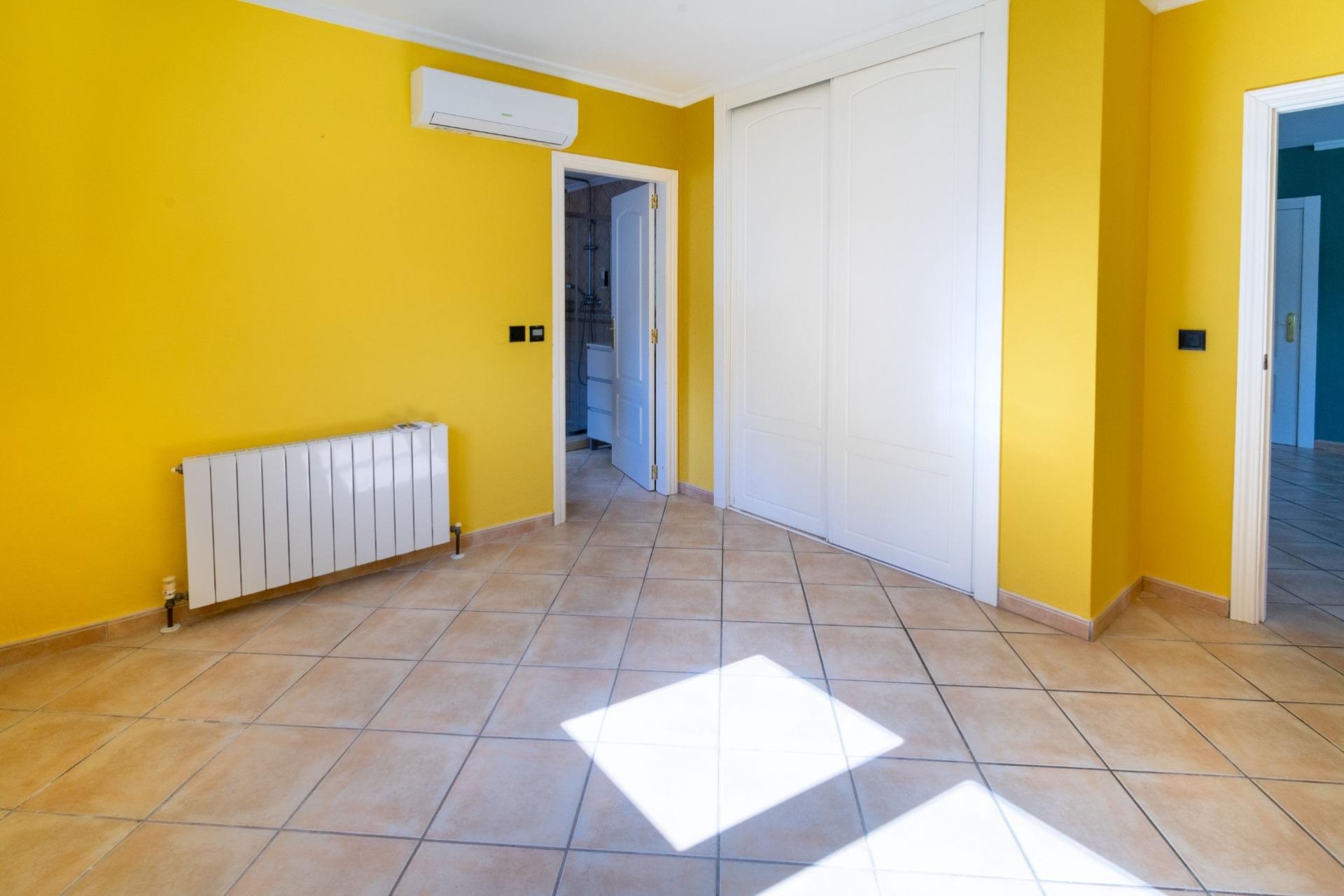 Resale - Villa -
Alfaz del Pi - Albir