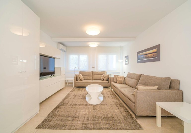 Resale - Villa -
Alfaz del Pi - Albir