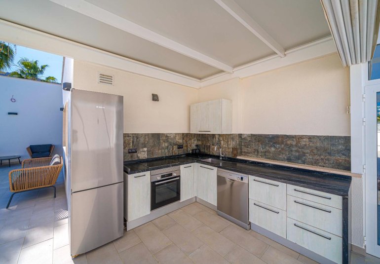 Resale - Villa -
Alfaz del Pi - Albir