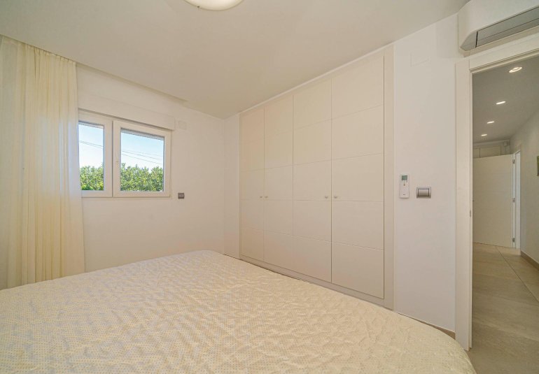 Resale - Villa -
Alfaz del Pi - Albir