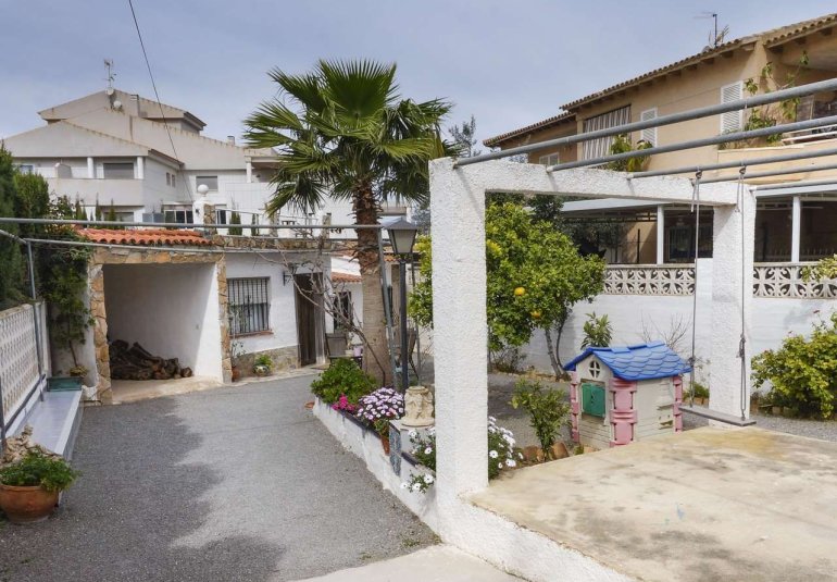 Resale - Villa -
Alfaz del Pi - Albir