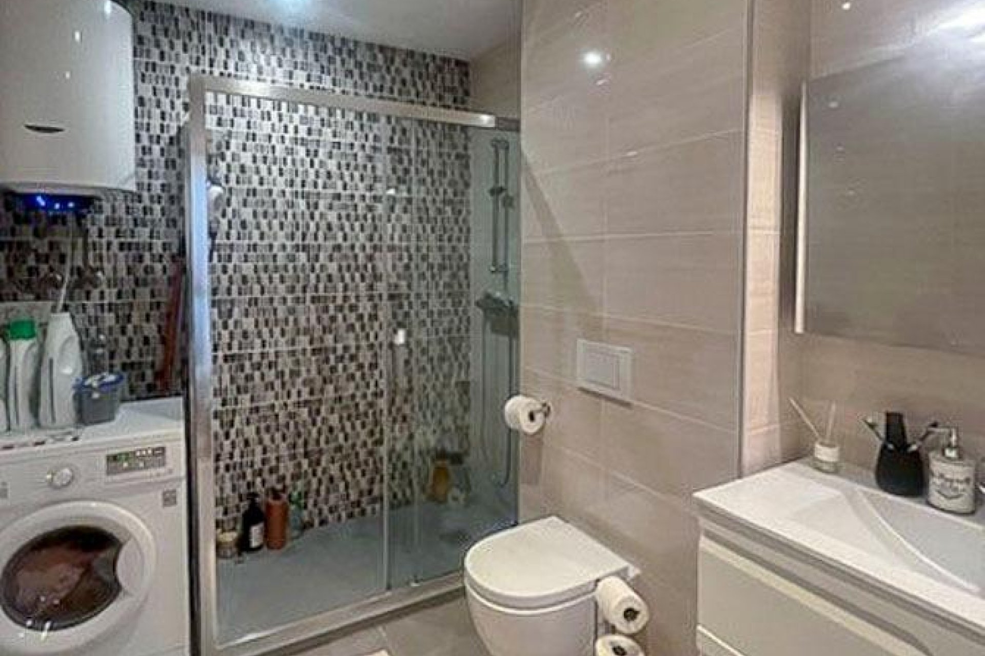 Resale - Villa -
Alfaz del Pi - Albir