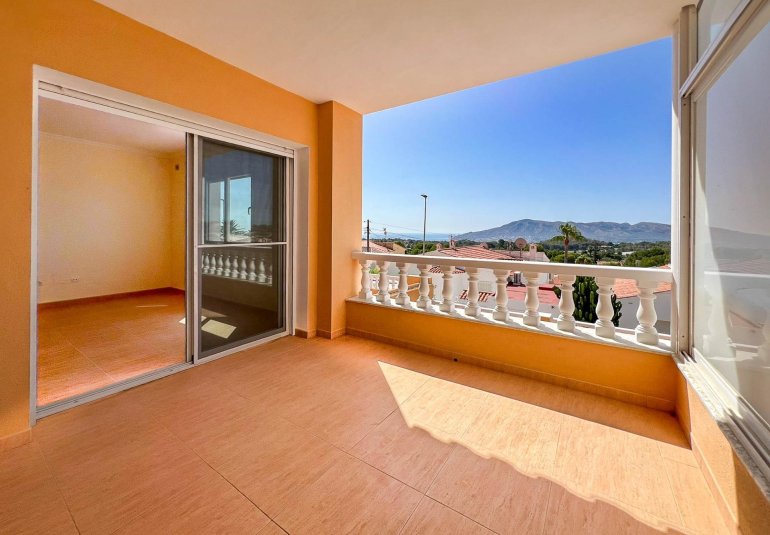 Resale - Villa -
Alfaz del Pi