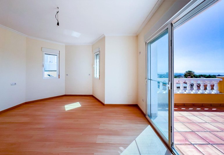 Resale - Villa -
Alfaz del Pi