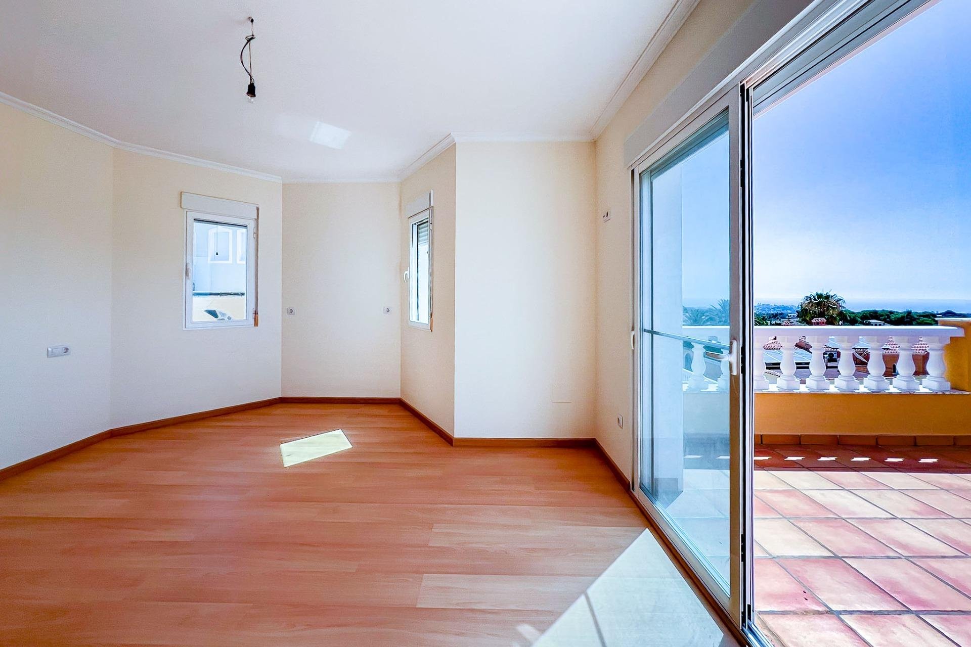 Resale - Villa -
Alfaz del Pi