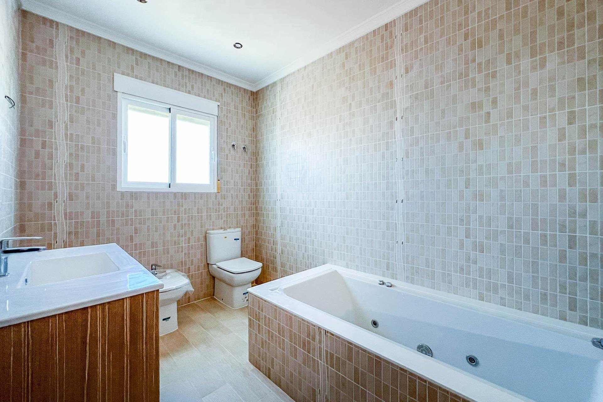 Resale - Villa -
Alfaz del Pi