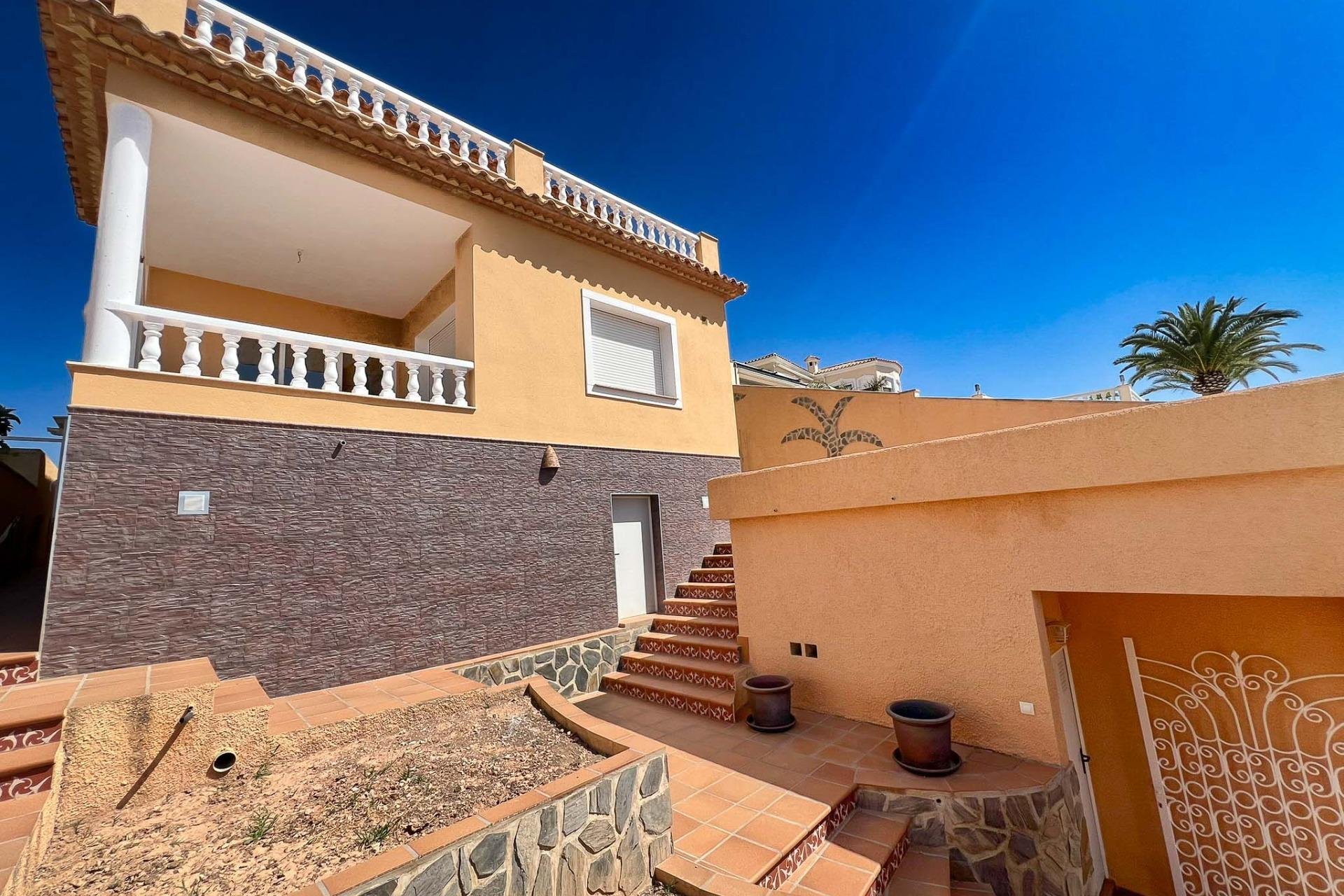 Resale - Villa -
Alfaz del Pi