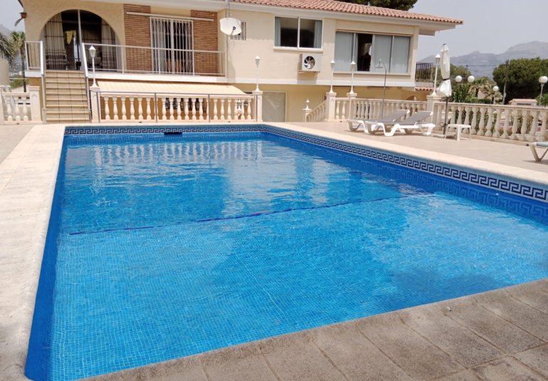 Resale - Villa -
Alfaz del Pi