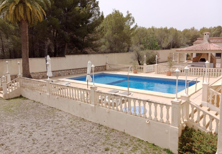 Resale - Villa -
Alfaz del Pi