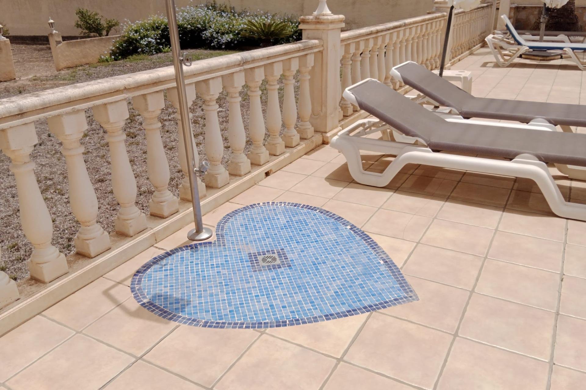 Resale - Villa -
Alfaz del Pi