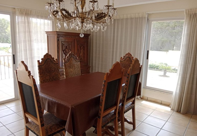 Resale - Villa -
Alfaz del Pi