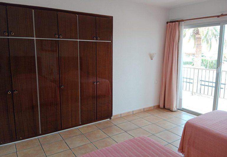 Resale - Villa -
Alfaz del Pi