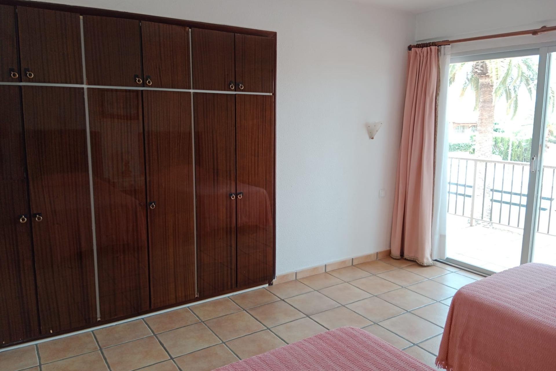 Resale - Villa -
Alfaz del Pi