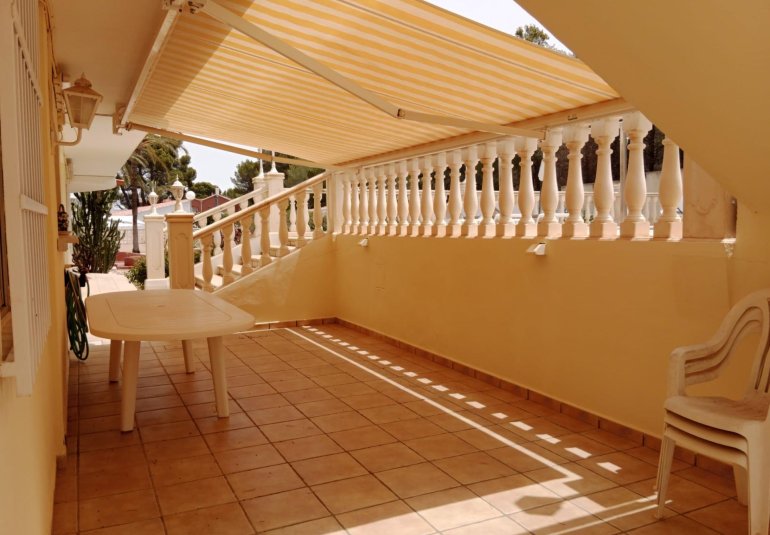 Resale - Villa -
Alfaz del Pi