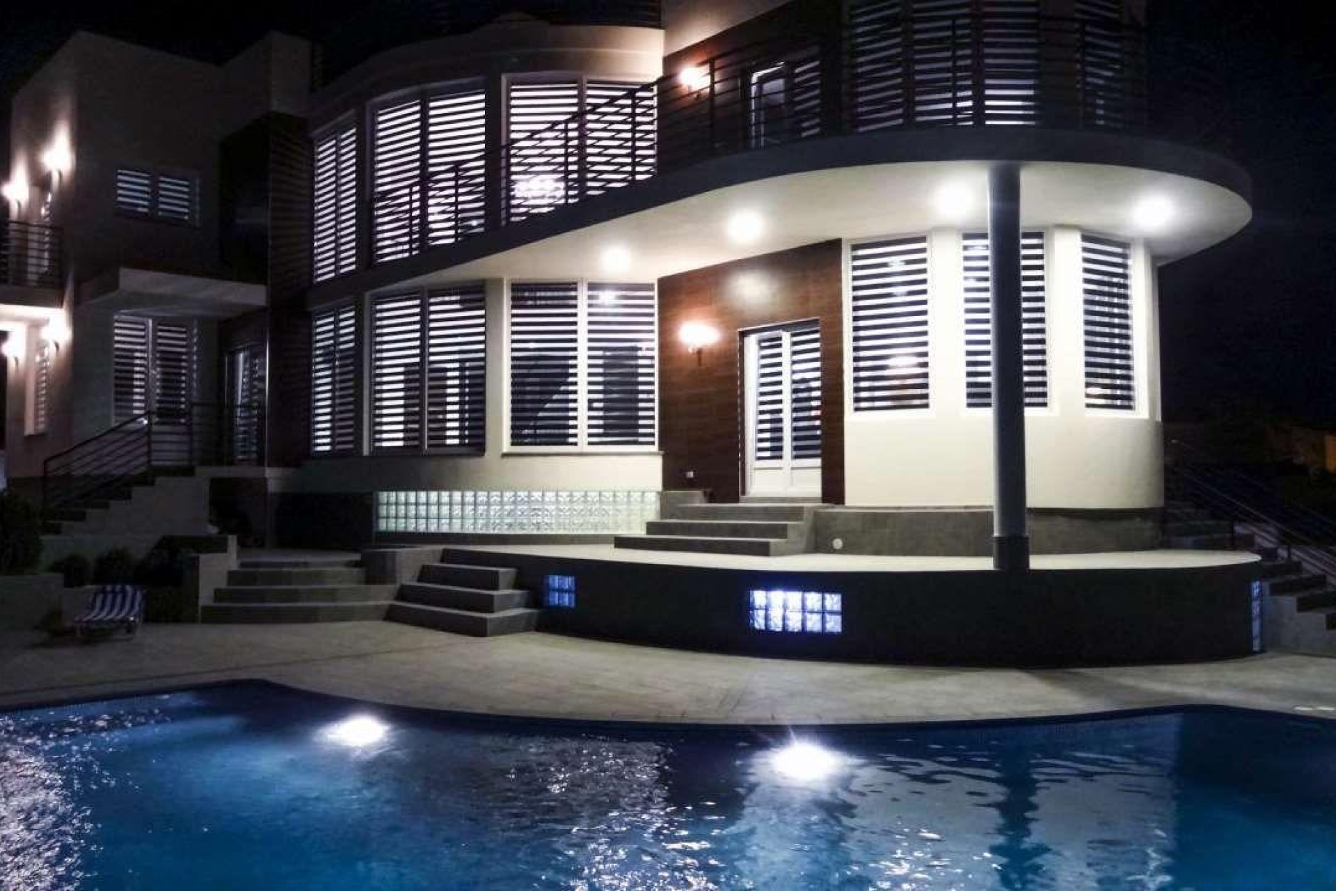 Resale - Villa -
Alfaz del Pi