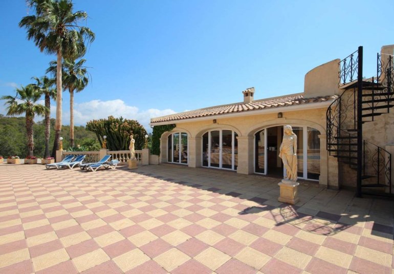 Resale - Villa -
Alfaz del Pi