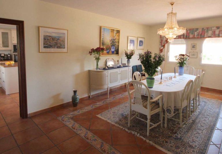 Resale - Villa -
Alfaz del Pi