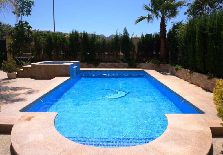 Resale - Villa -
Alfaz del Pi