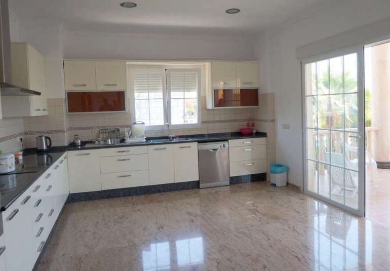 Resale - Villa -
Alfaz del Pi