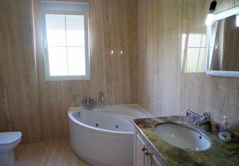 Resale - Villa -
Alfaz del Pi