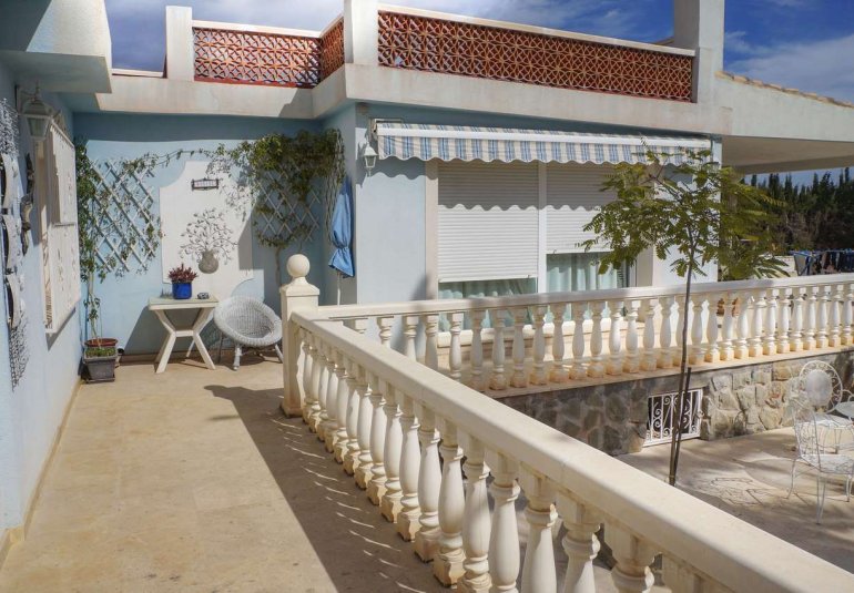 Resale - Villa -
Alfaz del Pi