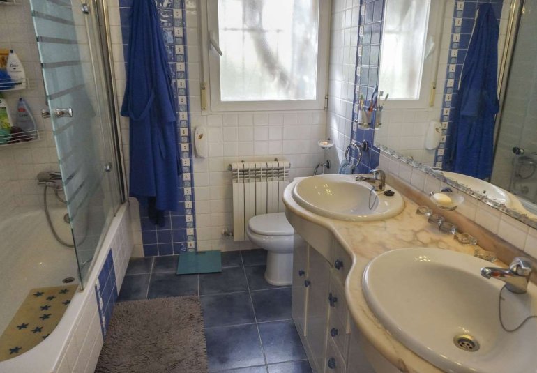 Resale - Villa -
Alfaz del Pi